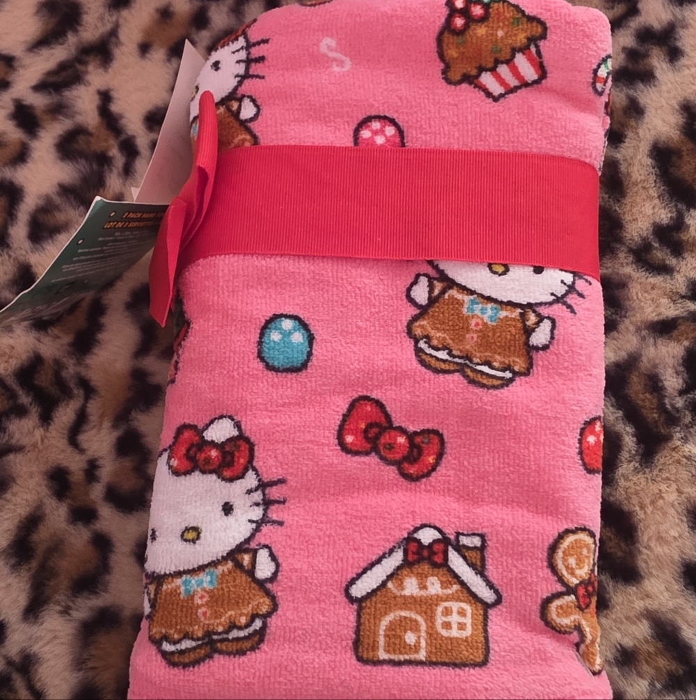 Hello Kitty Hand Towels